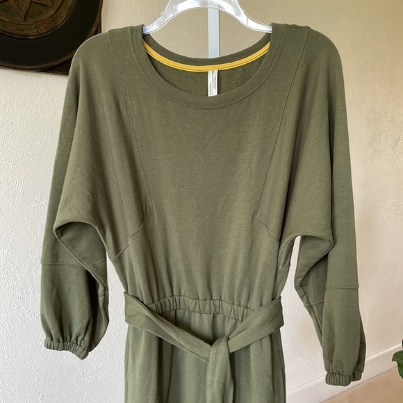 Anthropologie Thalia dolman sleeve green fleece midi dress - Picture 4 of 12